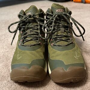 KEEN Women's Olive and Brown Lace Up Boots